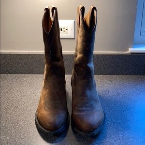 Ariat cowboy boots